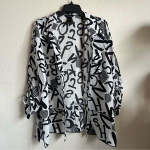 NWT Ali Miles Abstract Button-up Top, Alphabet Design, Abstract, Black White Top